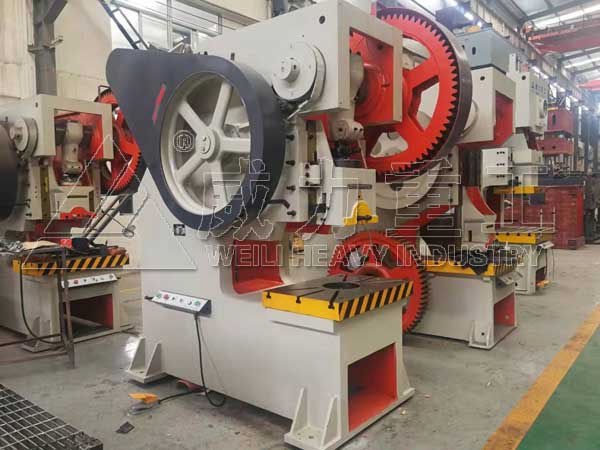 鋼板固定臺160噸深喉口沖床壓力機(jī)